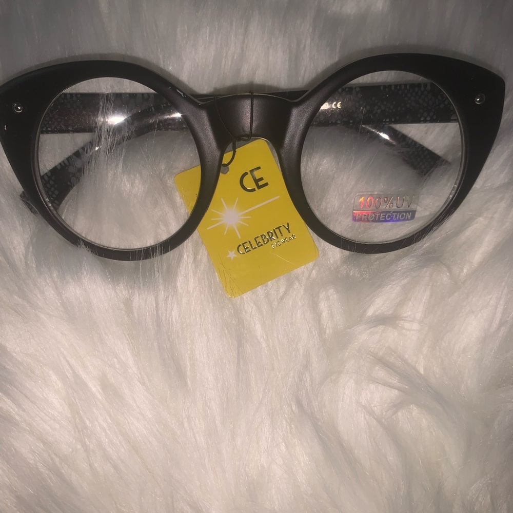 Black Cat-Eye Glasses 6